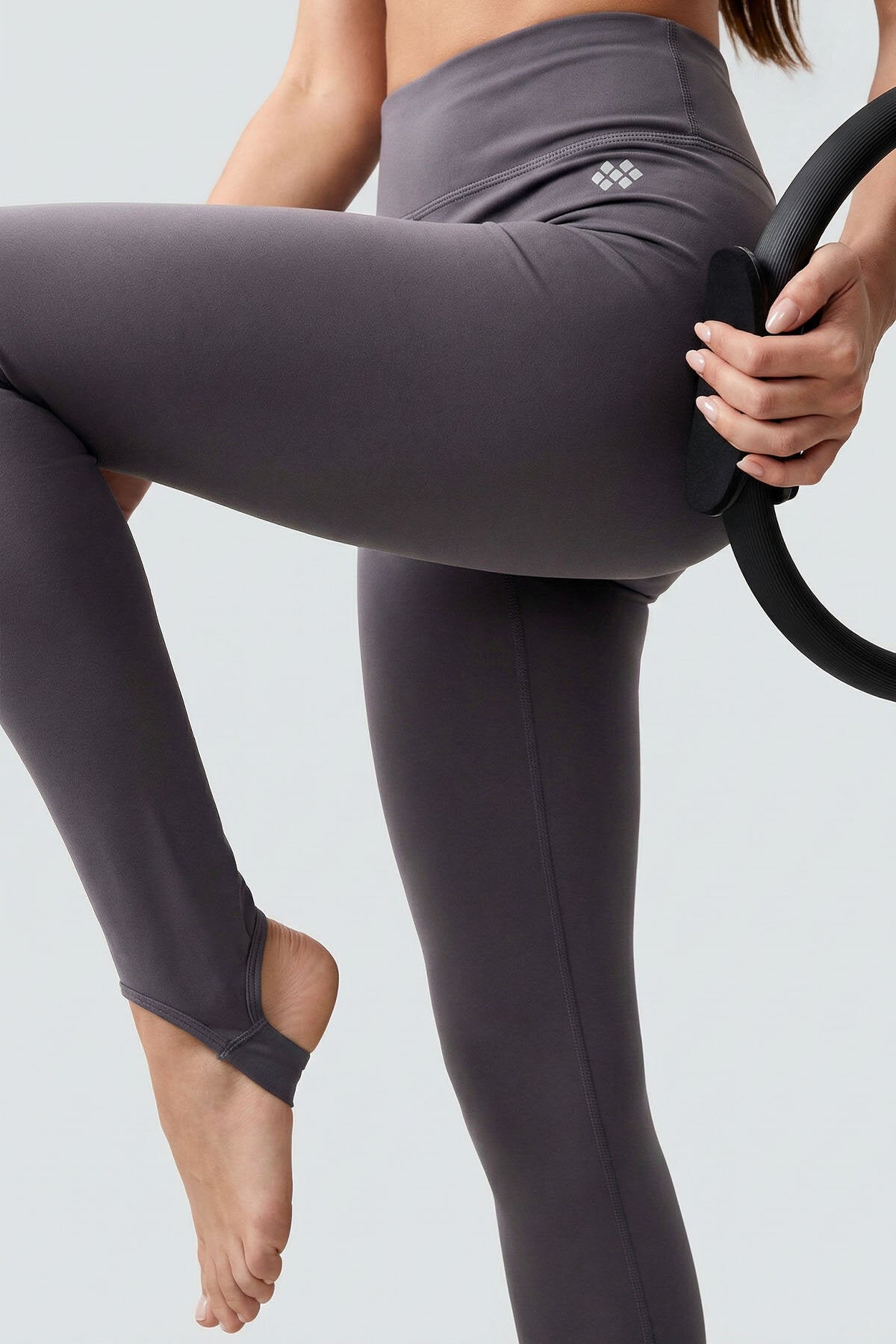 Image of Koyu Gri Standart Fit Esnek Spor Performans Kadın Topuklu Tayt - 94685
