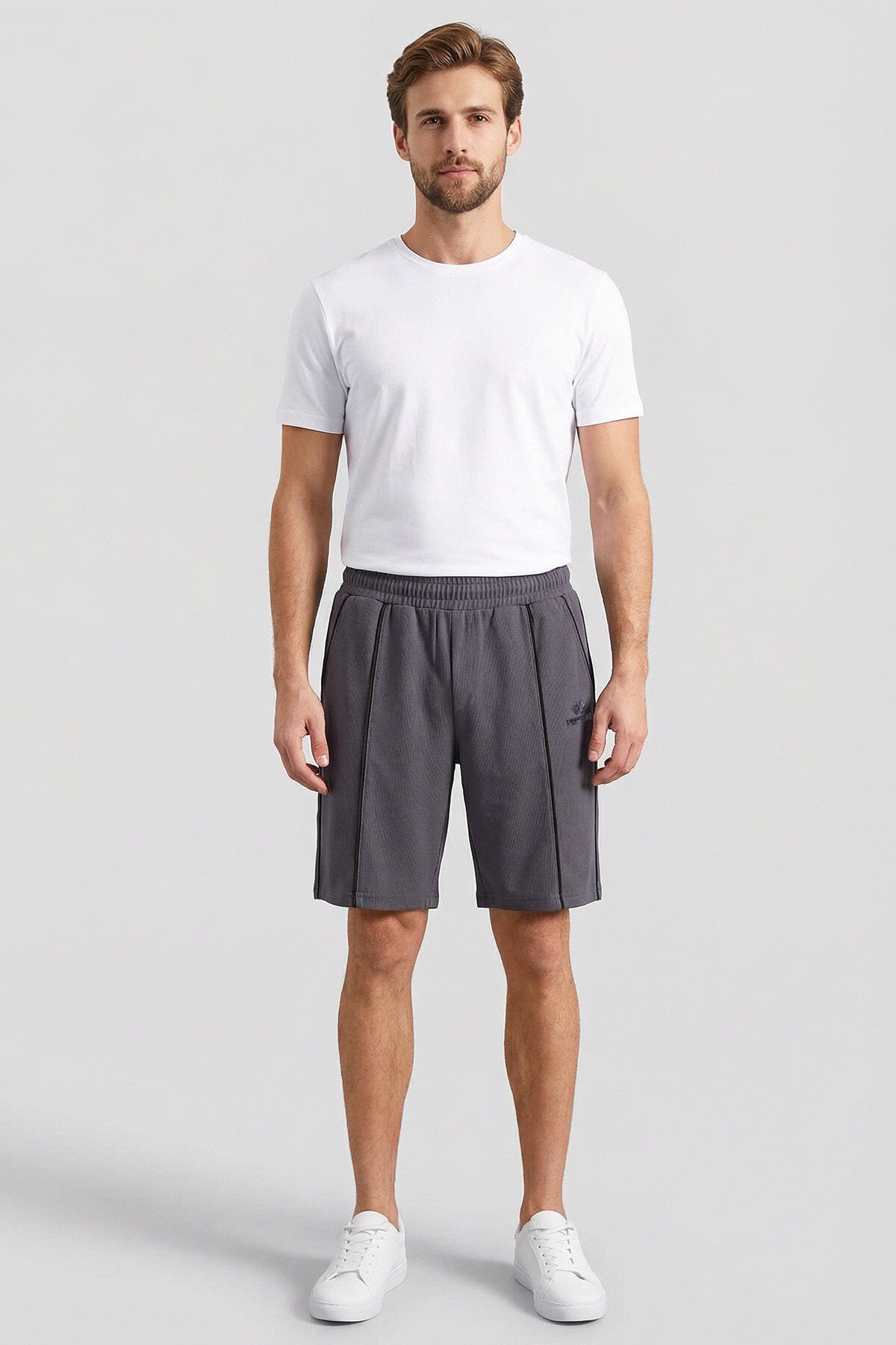 Image of Koyu Gri Oversize Fit Basic Ön Dikiş Detaylı Erkek Şort - 81283