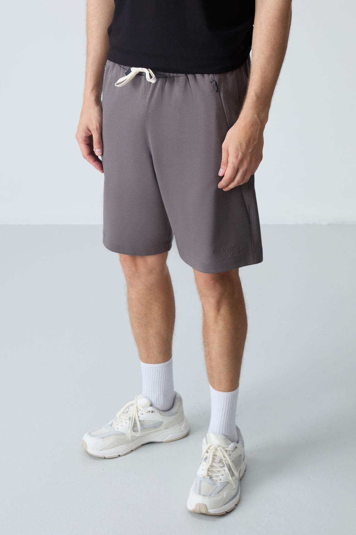 Image of Pantaloni scurți bărbătești gri închis, din bumbac gros, texturat moale, croială standard - 81276