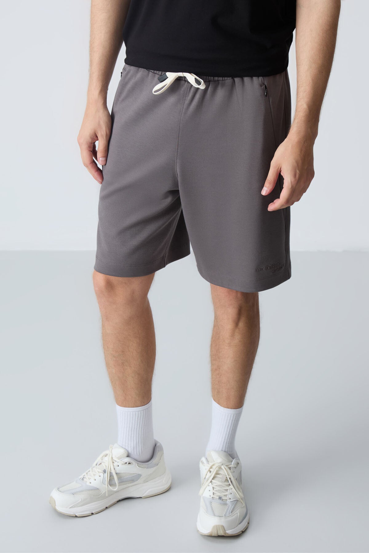 Image of Pantaloni scurți bărbătești gri închis, din bumbac gros, texturat moale, croială standard - 81276