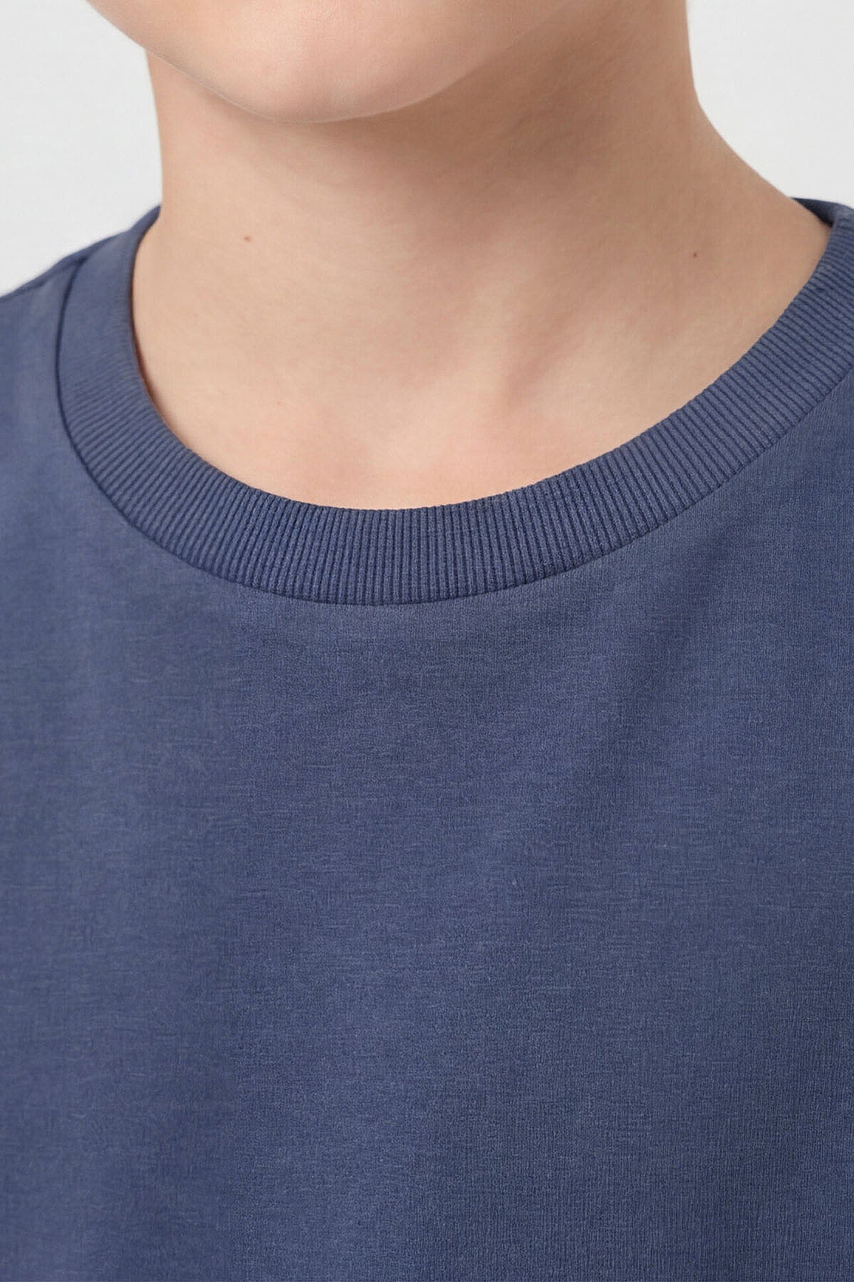 Image of Koyu Mavi O Yaka Standart Fit Basic Unisex Çocuk T-Shirt - 11328