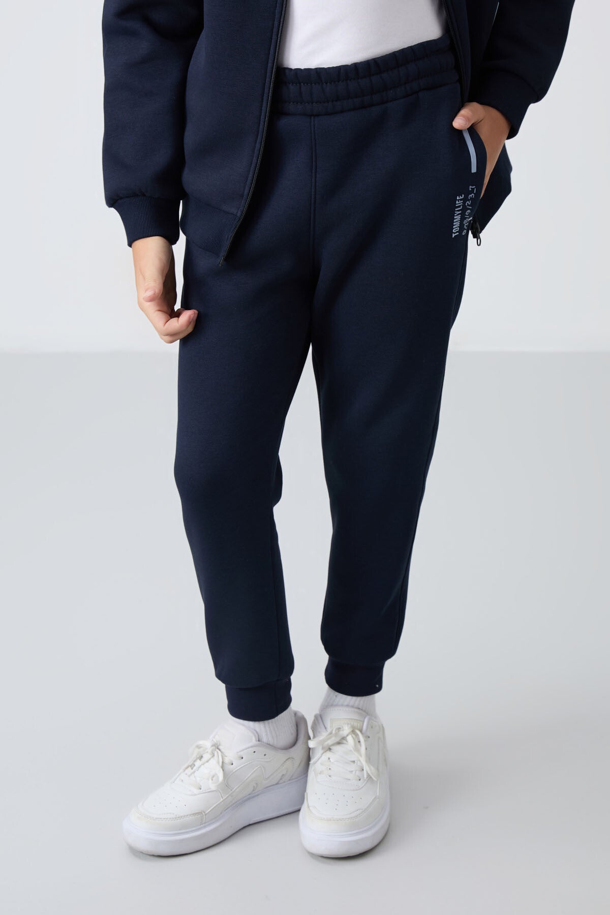 Image of Trening pentru băieți, bleumarin, din bumbac gros, căptușit cu fleece, croială standard, brodat - 11240