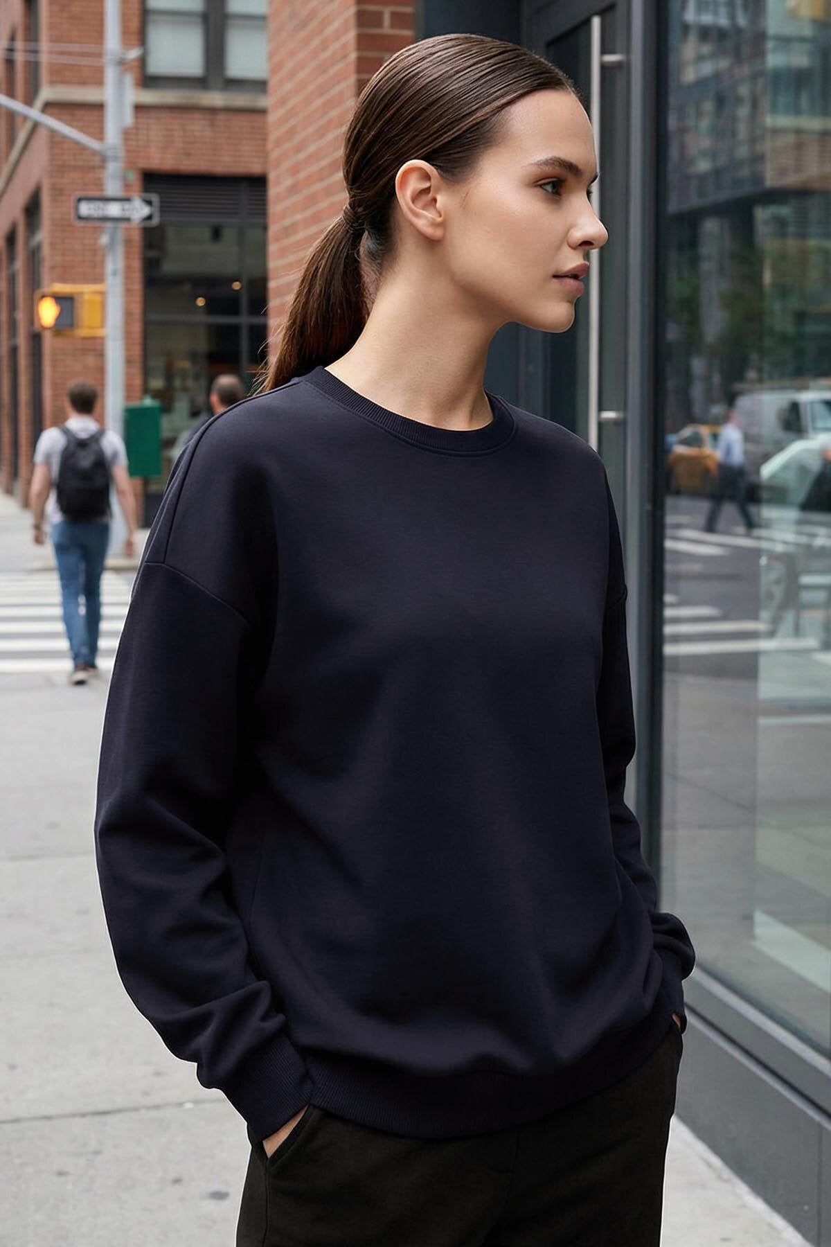 Image of Lacivert Basic O Yaka Oversize Kadın Sweatshirt - 97053
