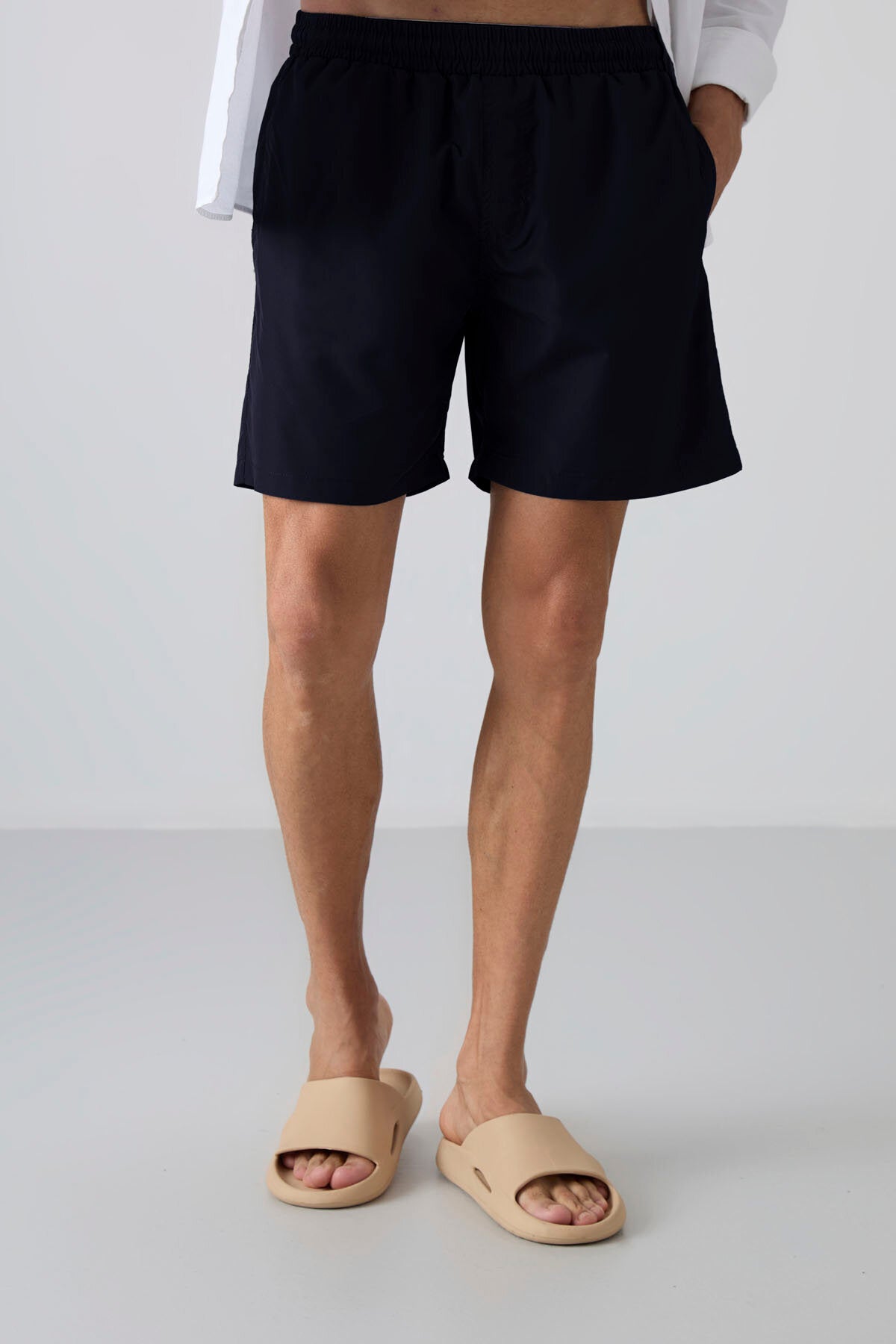 Image of Pantaloni scurți de baie pentru bărbați, bleumarin, cu uscare rapidă, croială standard - 81237