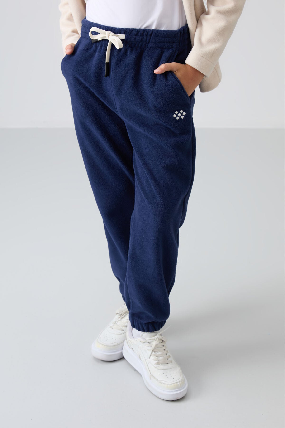 Image of Pantaloni de trening din fleece brodat, groși și texturați, bleumarin, croială standard, pentru băieți - 11220