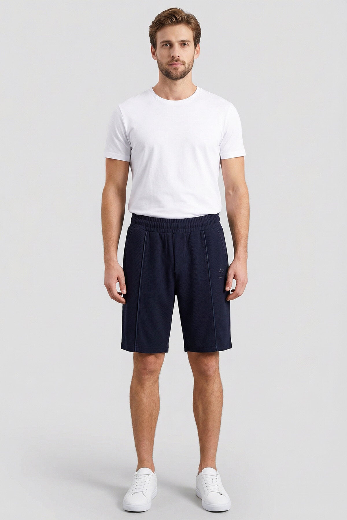 Image of Lacivert Oversize Fit Basic Ön Dikiş Detaylı Erkek Şort - 81283