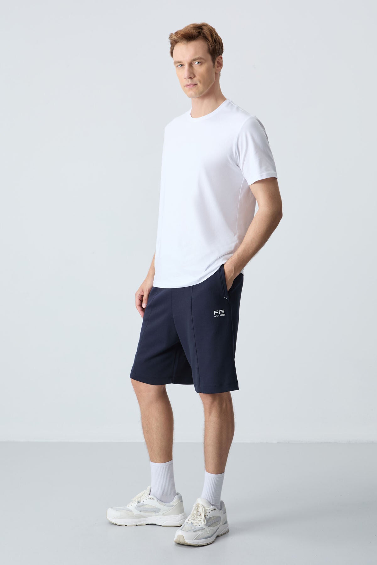 Image of Lacivert Pamuklu Kalın Yumuşak Dokulu Standart  Fit Basic Erkek Şort  - 81277