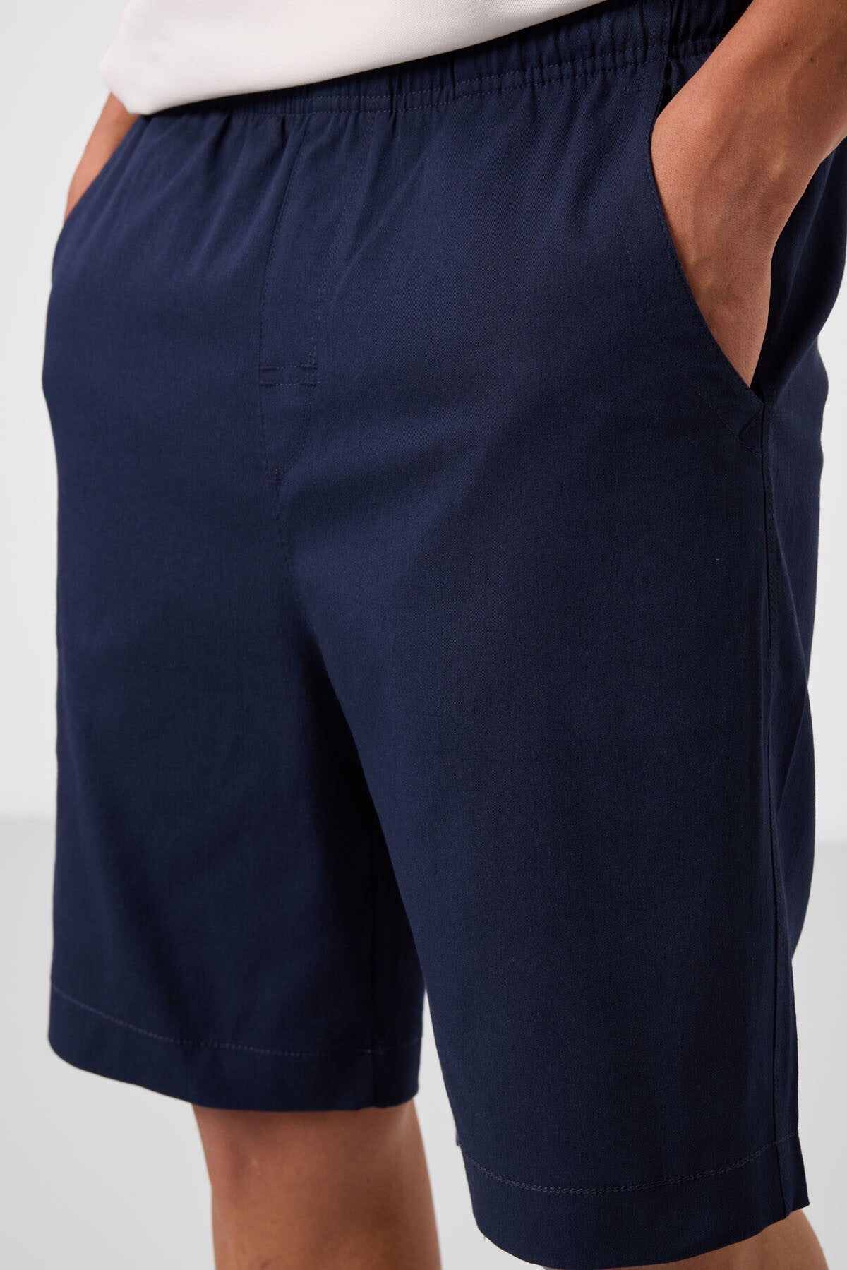 Image of Lacivert Standart Fit Dokuma Hafif Esnek Chino Erkek Şort - 81293