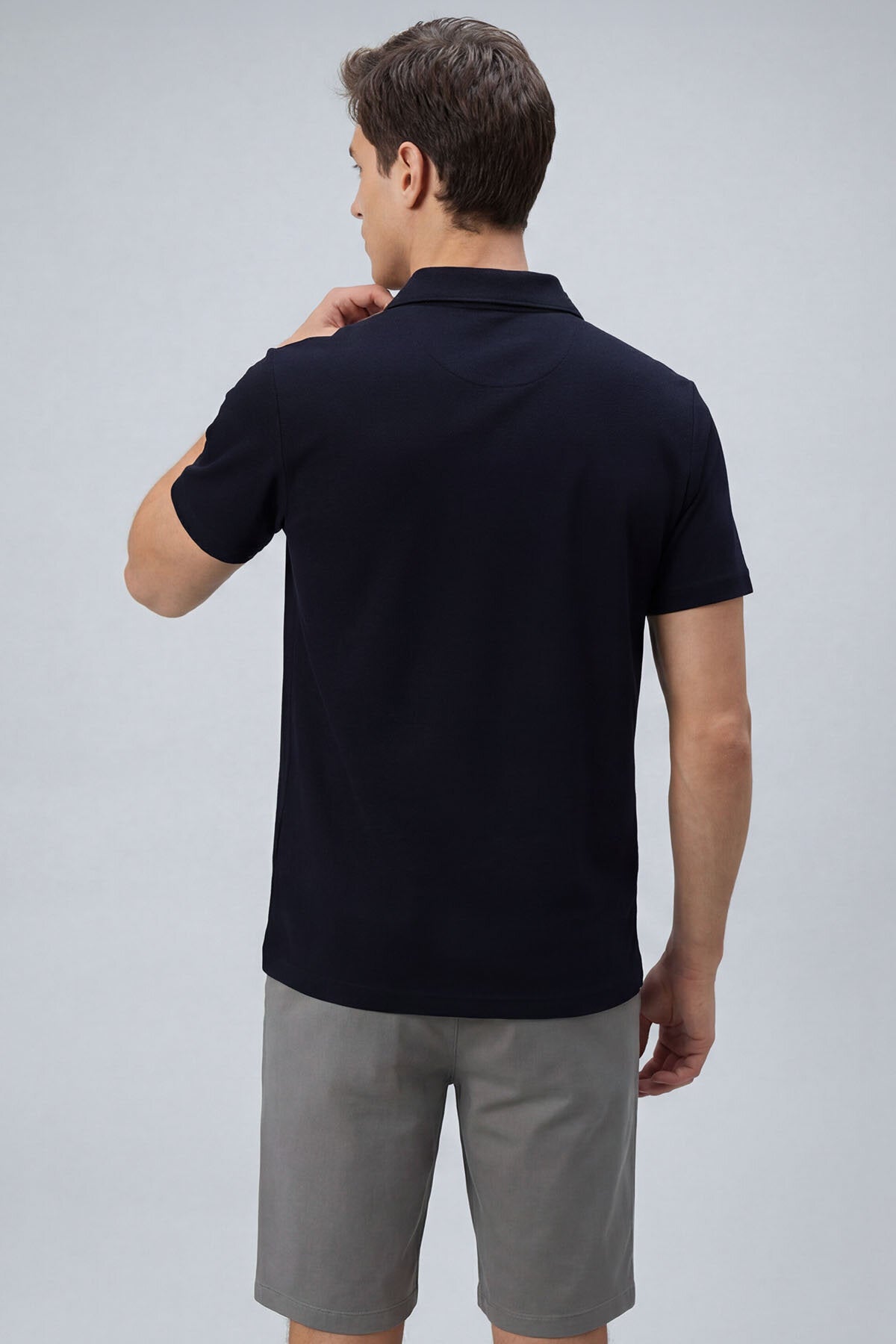 Image of Tricou bărbătesc bleumarin, croială relaxată, cu guler polo texturat moale - 88496
