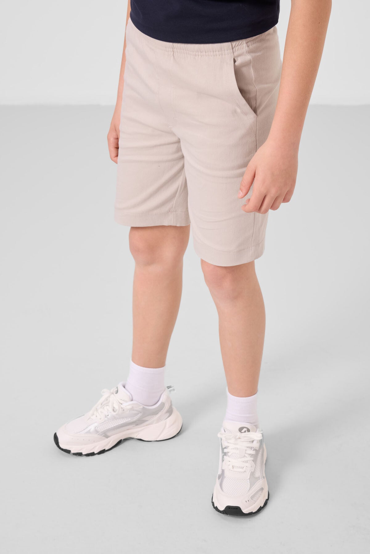 Image of Lacivert-Taş Pamuklu Oversize Fit Dokuma Hafif Esnek Chino Erkek Çocuk Şort Takım - 11278