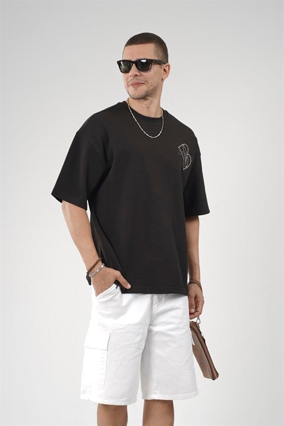 Image of Men's Oversize T-Shirt with Embroidered Details