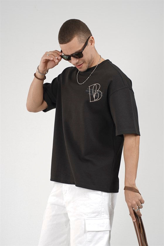 Image of Men's Oversize T-Shirt with Embroidered Details