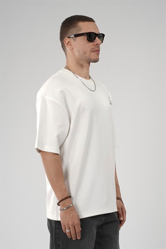 Image of Men's Oversize T-Shirt with Embroidered Details