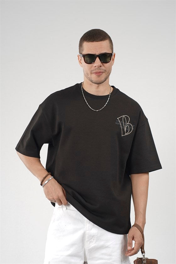 Image of Men's Oversize T-Shirt with Embroidered Details