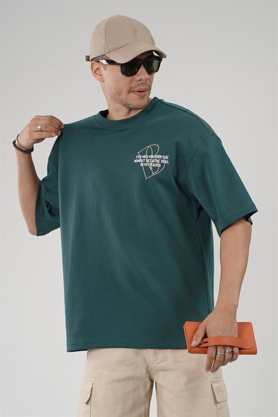 Image of Nakış Detaylı Baskılı Erkek Oversize Kalıp Tişört