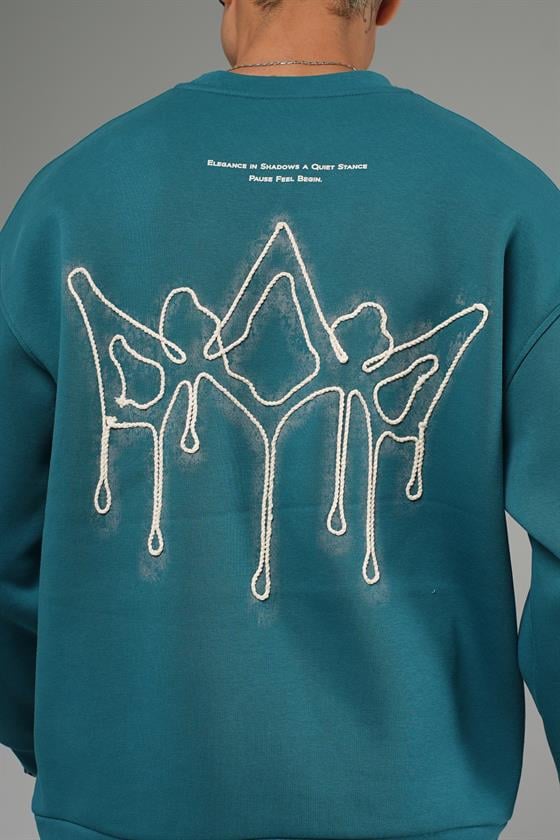 Image of Nakış Detaylı Logolu Bisiklet Yaka Oversize Kalıp Sweatshirt