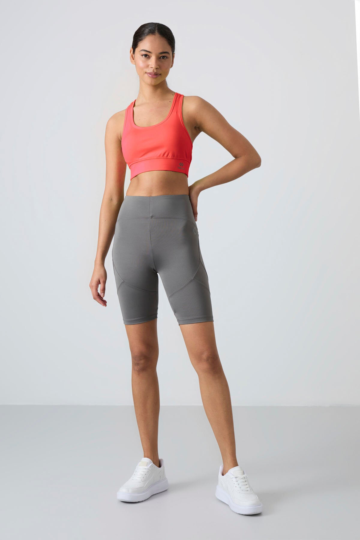 Image of Neon Pembe Sırt Detaylı Dar Kalıp U Yaka Kadın Spor Büstiyer - 97120