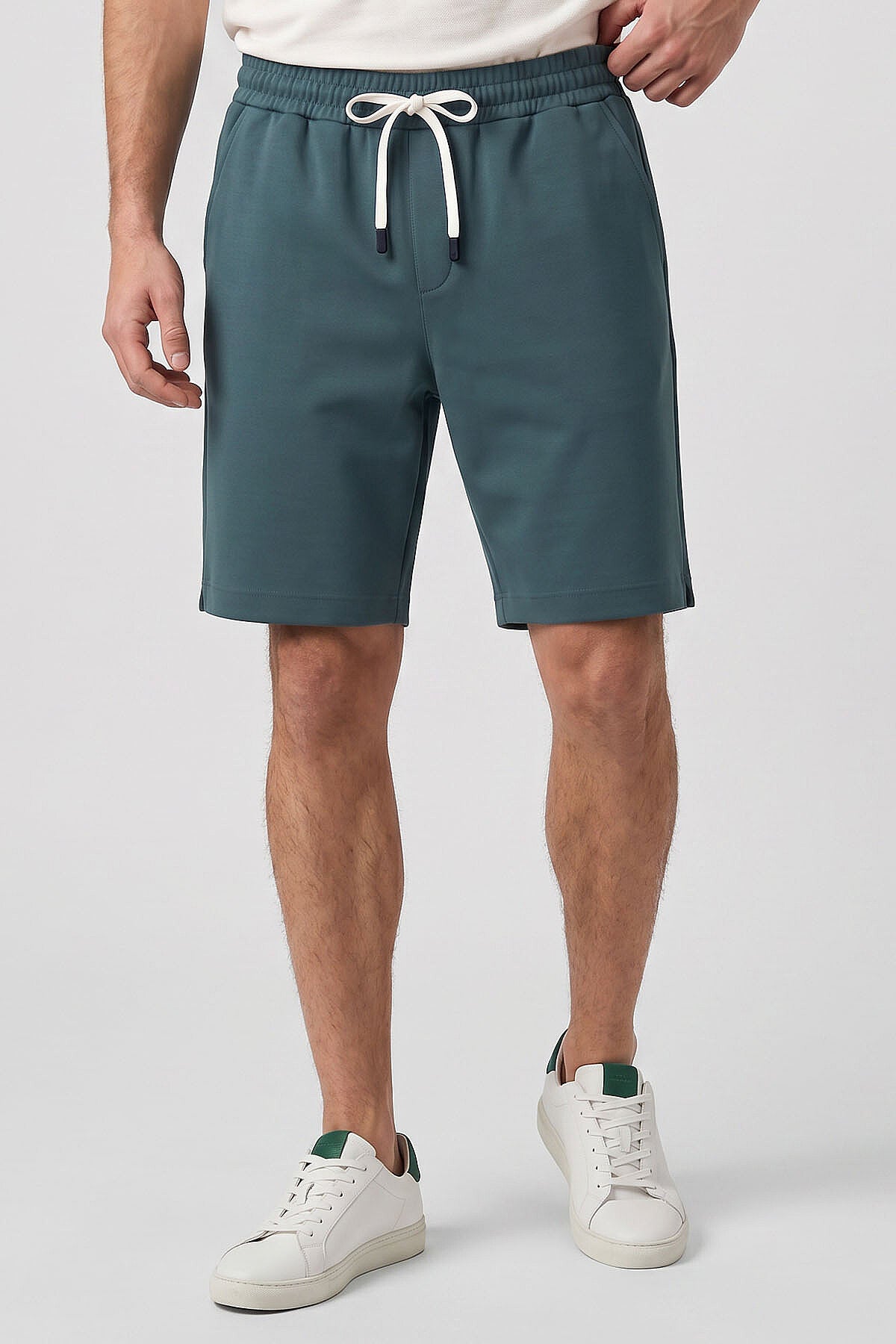 Image of Orman Yeşili Standart Fit Basic Arka Cepli Erkek Şort - 81314