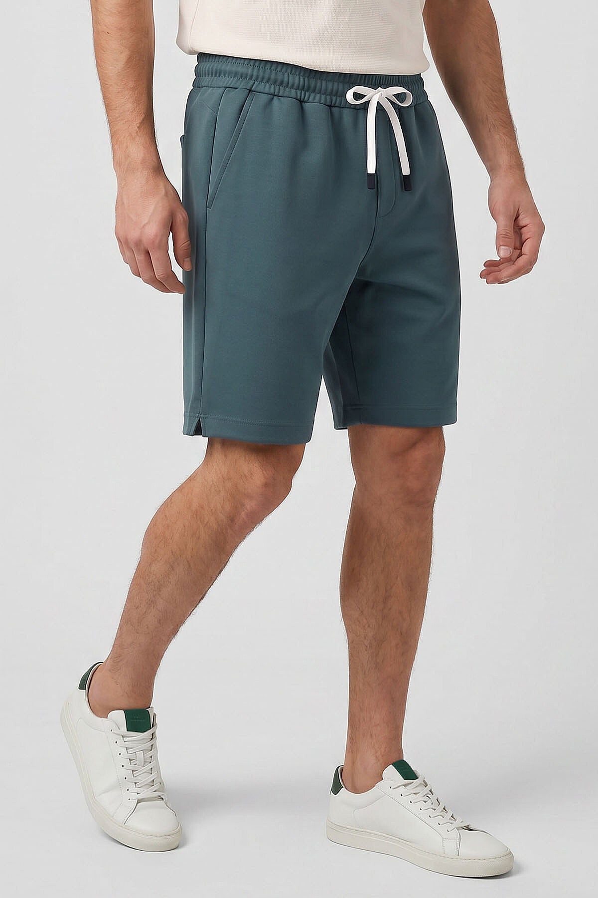 Image of Orman Yeşili Standart Fit Basic Arka Cepli Erkek Şort - 81314