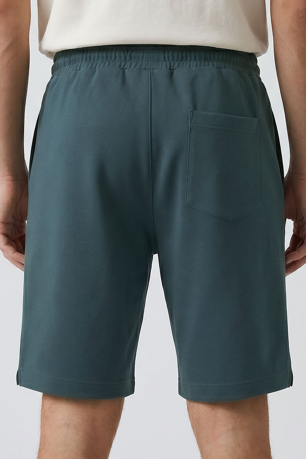 Image of Orman Yeşili Standart Fit Basic Arka Cepli Erkek Şort - 81314
