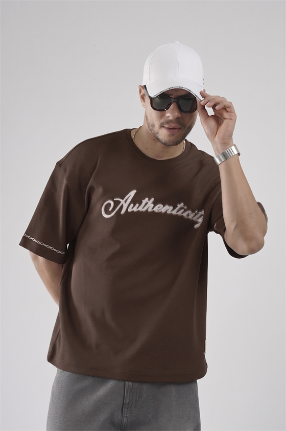 Image of Oversize Kalıp Authenticity Nakış Detaylı Tişört