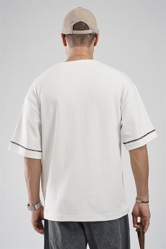 Image of Oversize Kalıp Authenticity Nakış Detaylı Tişört