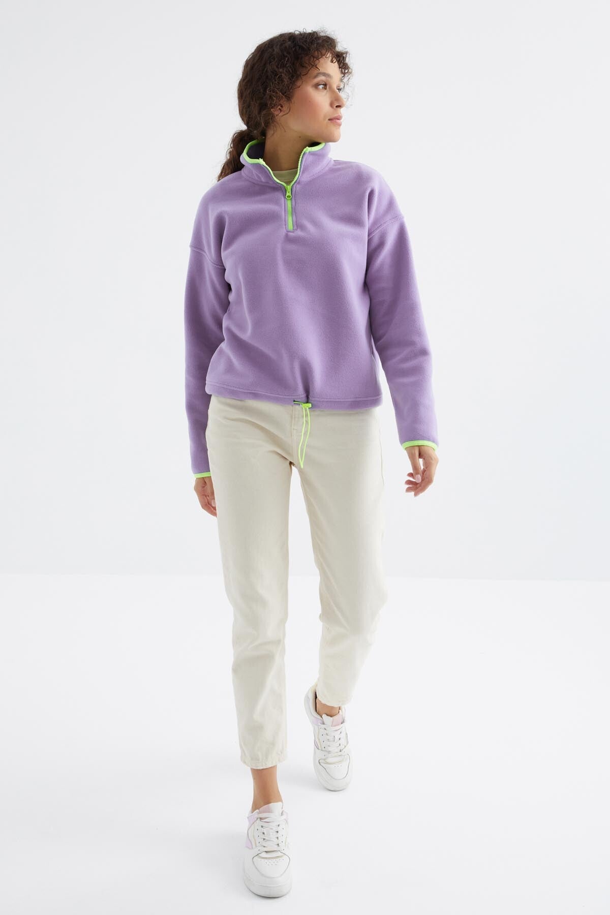 Image of Açık Eflatun Yarım Fermuar Etek Ucu Büzgülü Dik Yaka Oversize Kadın Polar Sweatshirt - 97234