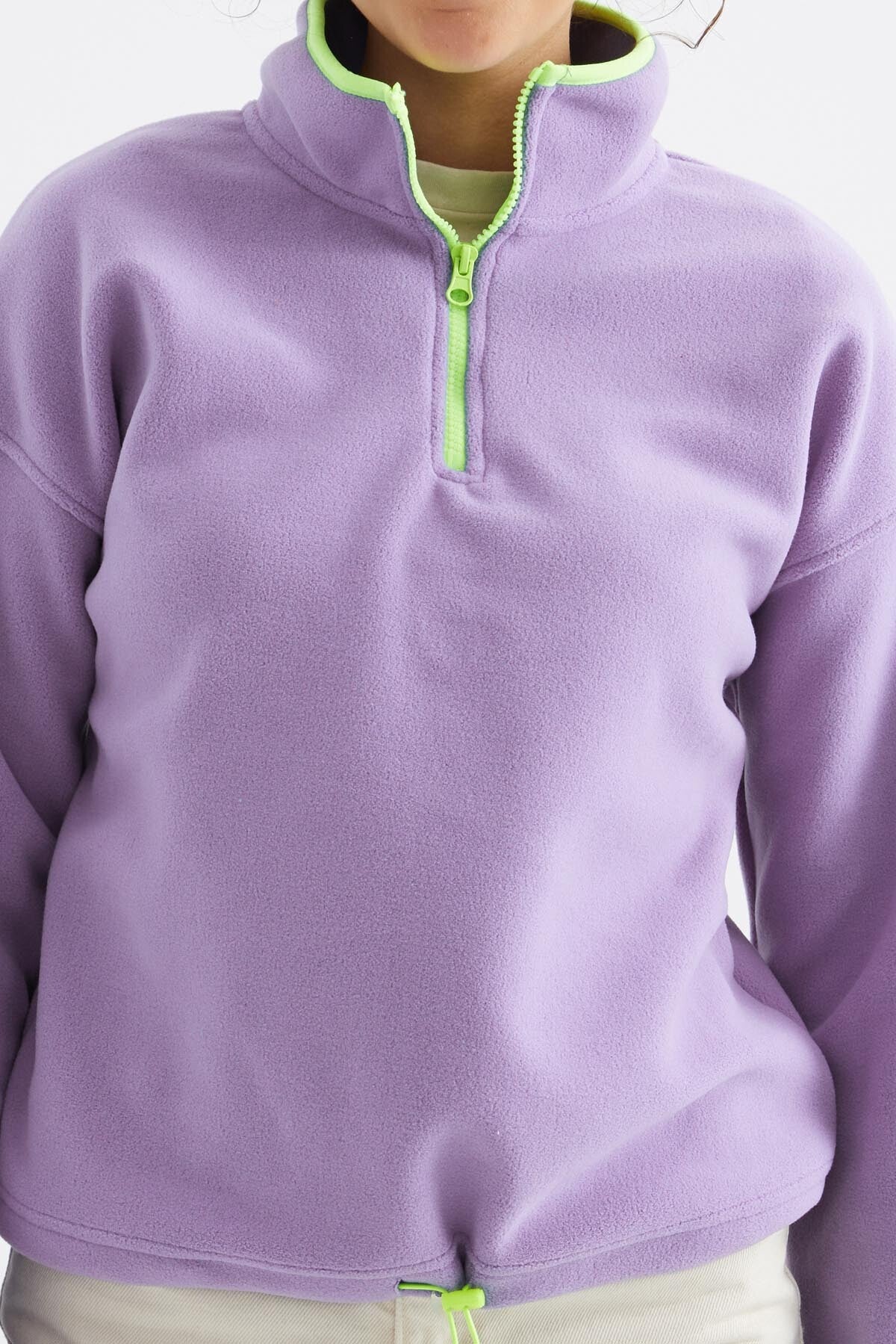 Image of Açık Eflatun Yarım Fermuar Etek Ucu Büzgülü Dik Yaka Oversize Kadın Polar Sweatshirt - 97234