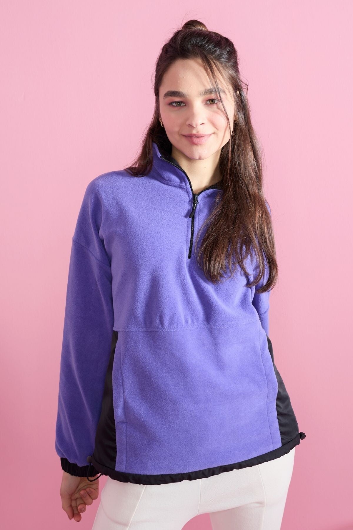 Image of Açık Eflatun Yarım Fermuar Etek Ucu Büzgülü Dik Yaka  Oversize Kadın Polar Sweatshirt - 97236