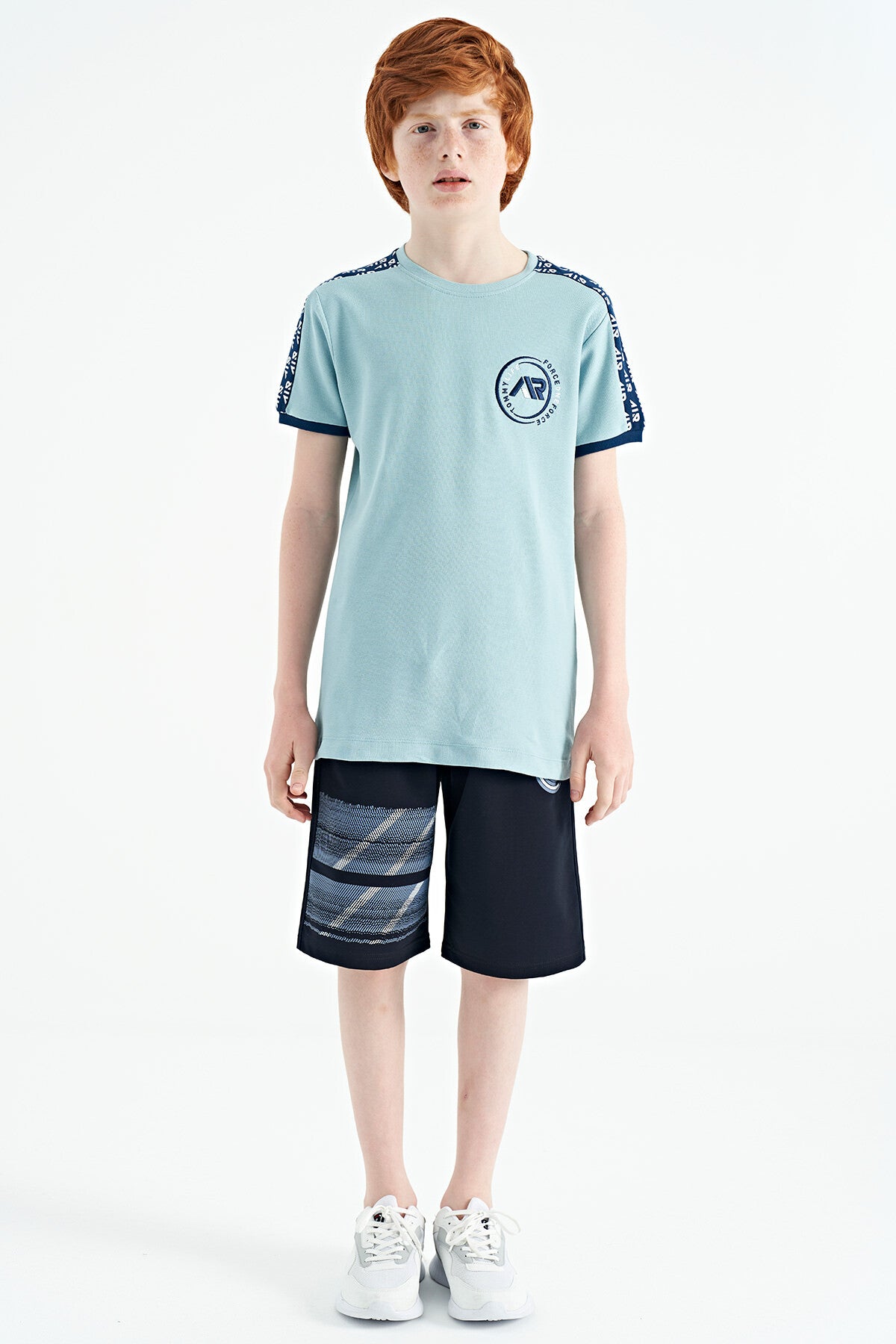 Image of Açık Mavi Omuz Baskı Detaylı Standart Kalıp O Yaka Erkek Çocuk T-Shirt - 11121
