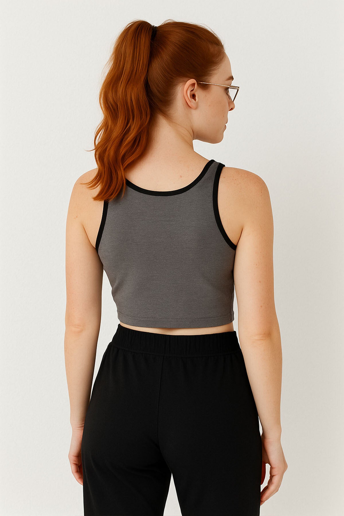 Image of Antrasit Melanj Basic Sıfır Kol Dar Kalıp U Yaka Kadın Crop Top Atlet - 97162