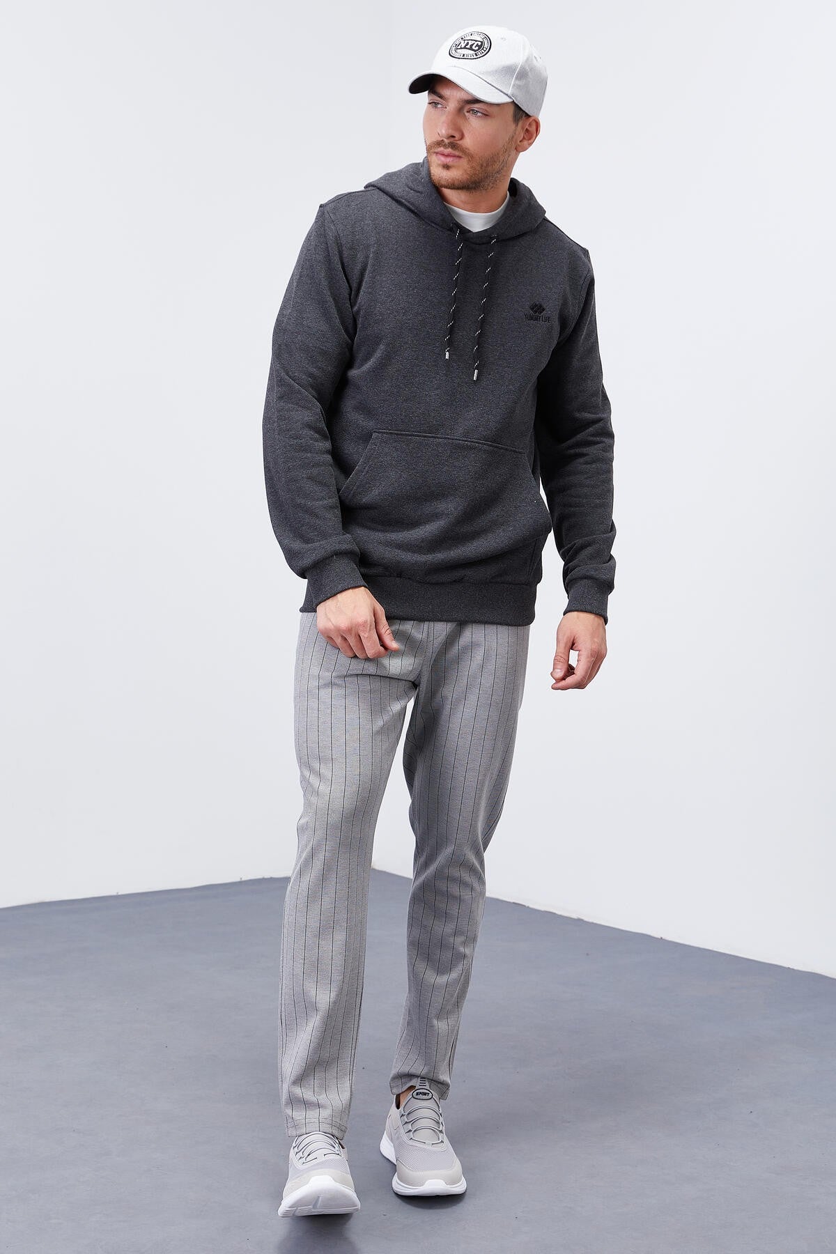 Image of Antrasit Melanj Kanguru Cep Standart Kalıp Kapüşonlu Erkek Sweatshirt - 87872