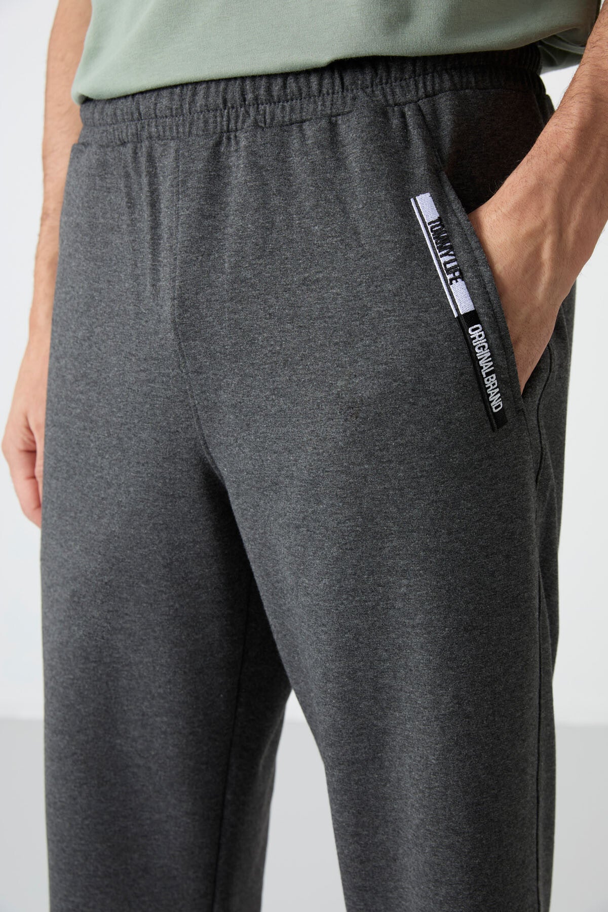 Image of Anthracite Melange Men's Capri Pants with Front Pocket Detail, Standard Fit, Classic Leg - 83092