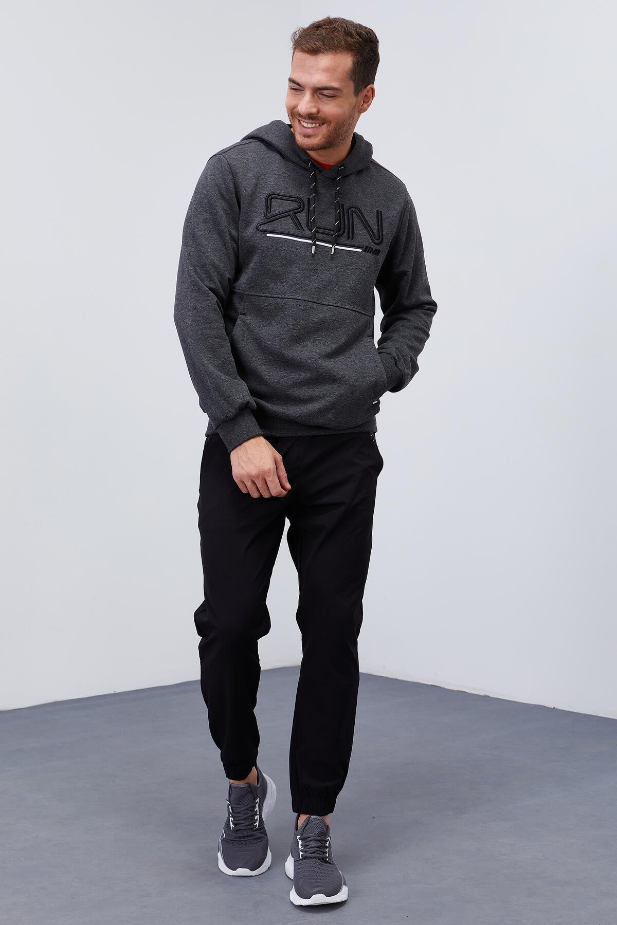 Image of Antrasit Melanj Yazı Nakışlı Standart Kalıp Kapüşonlu Erkek Sweatshirt - 87887