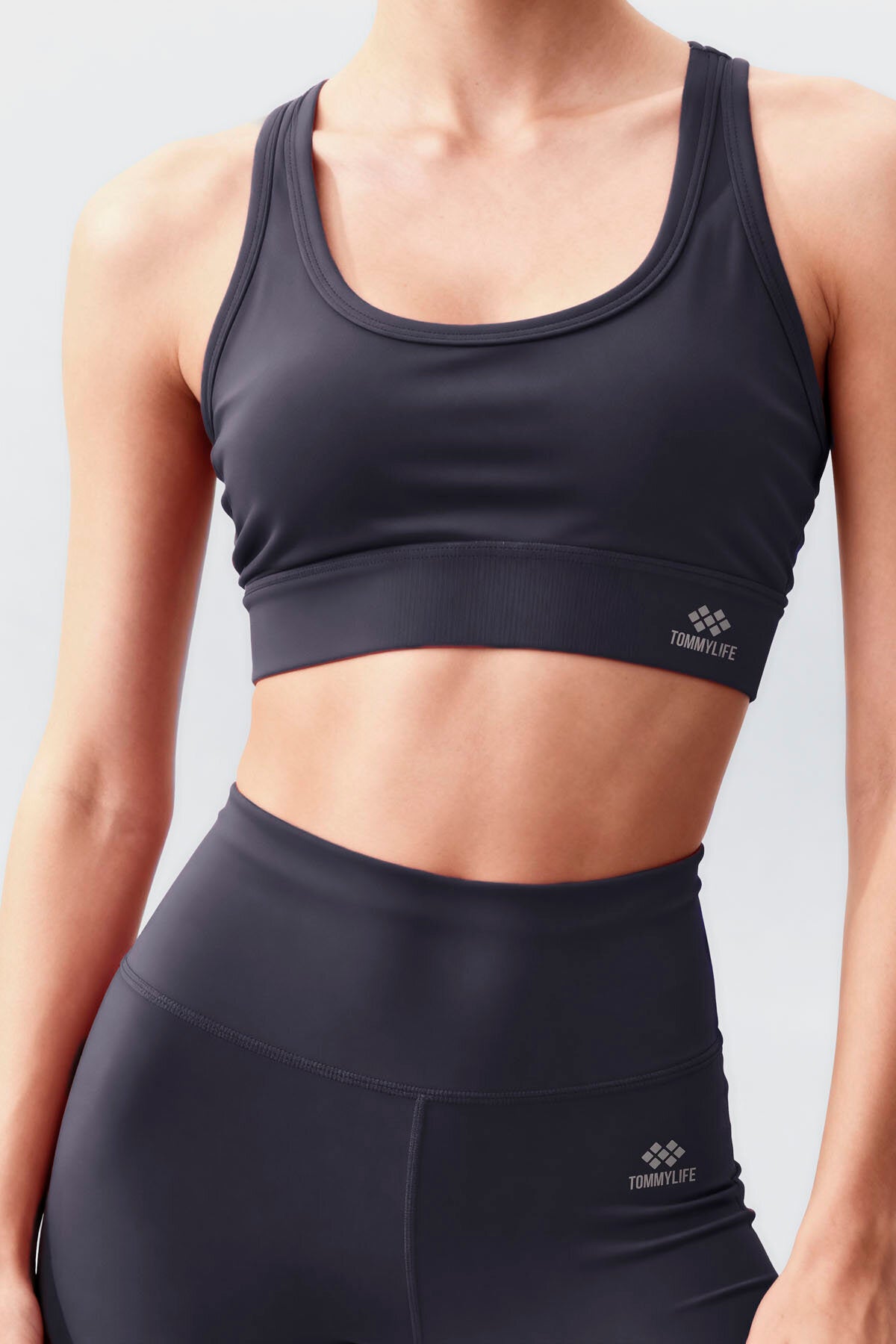 Image of Antrasit Yüksek Bel Toparlayıcı Çapraz Sırt Detaylı Slim Fit Kadın Tayt Takım - 95283