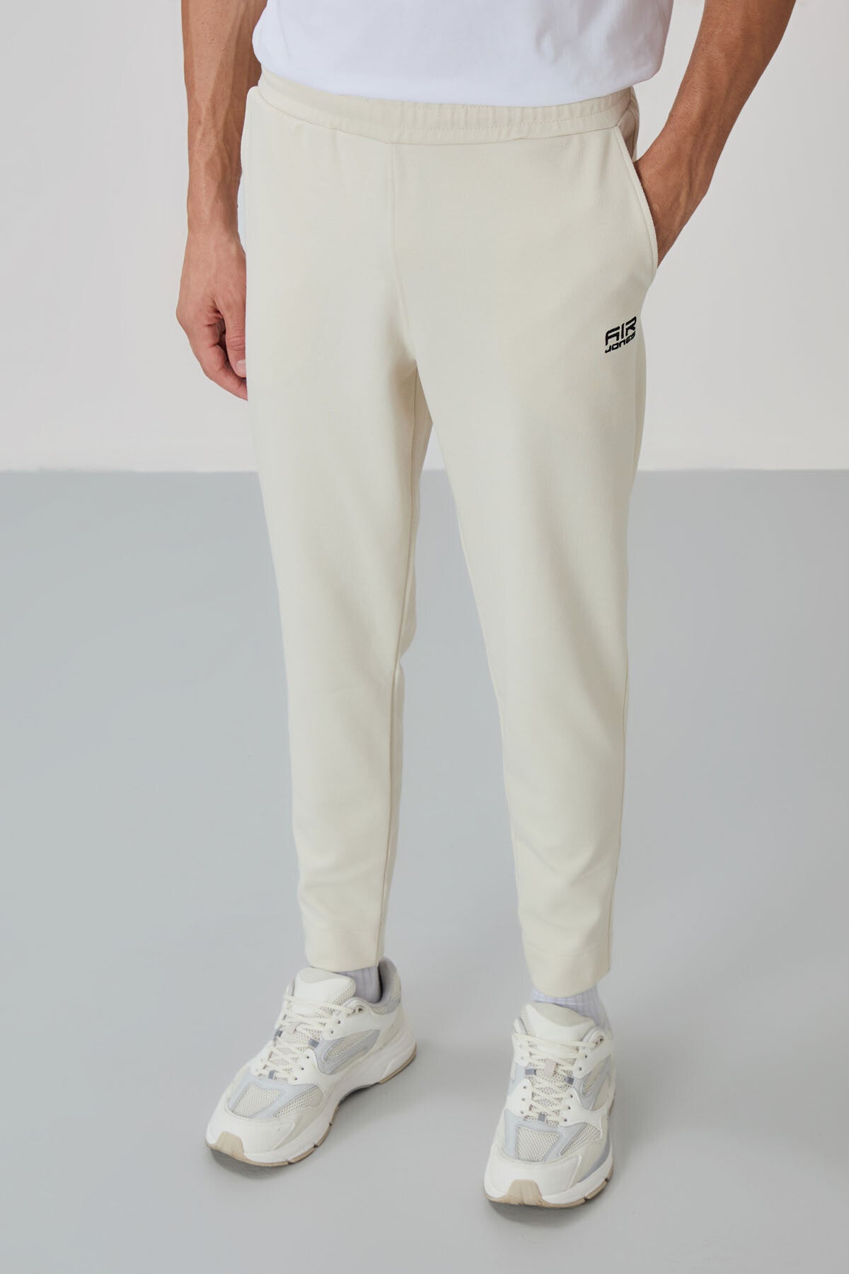 Image of Set trening Carlos bej standard fit pentru bărbați - 85209