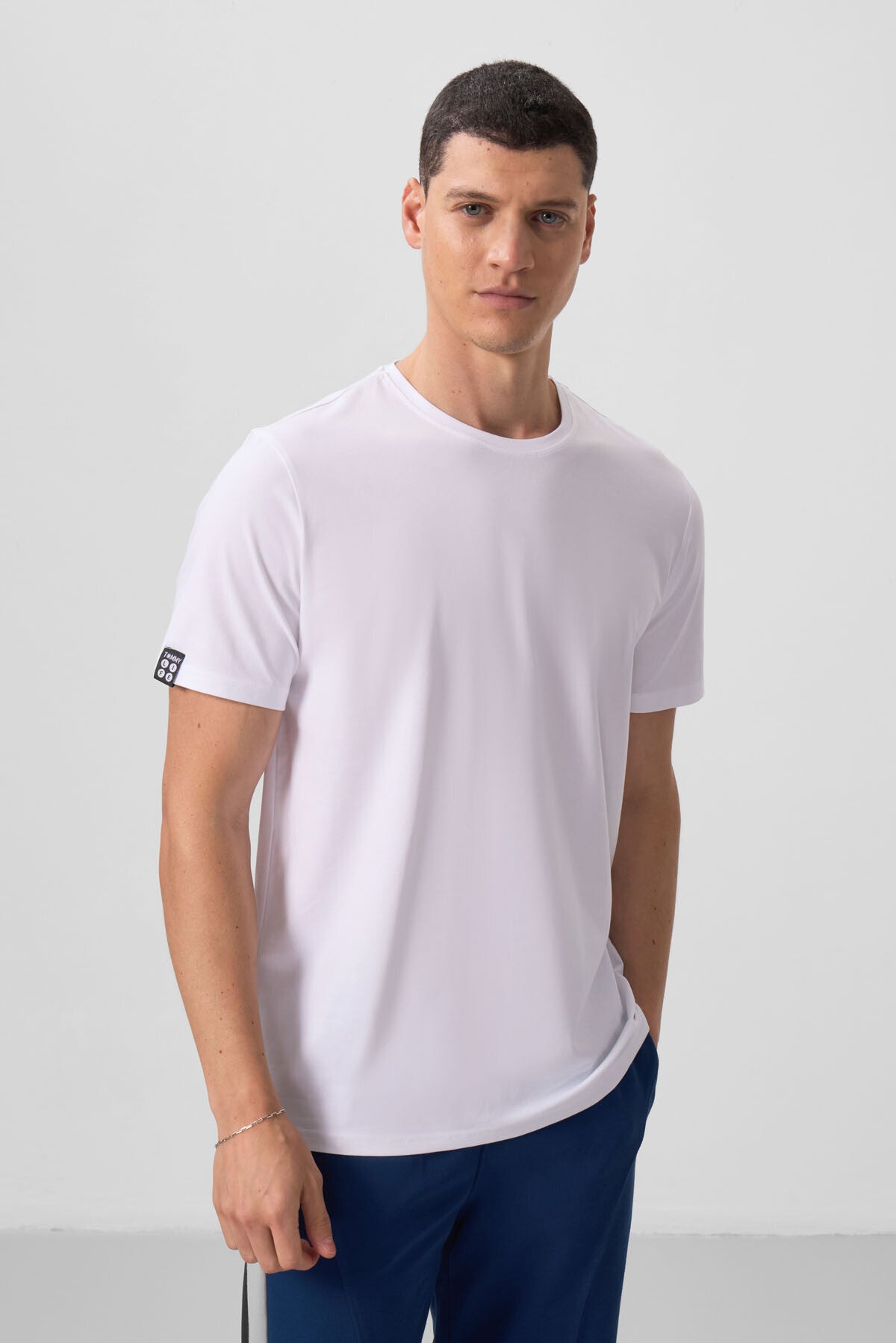 Image of Beyaz Erkek Basic Kısa Kol Standart Kalıp O Yaka T-shirt - 87911