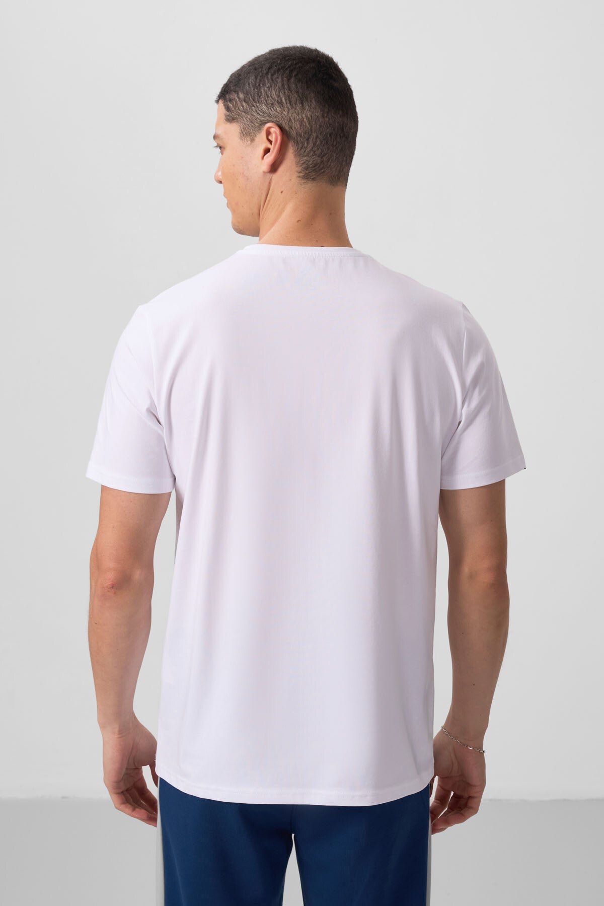 Image of Beyaz Erkek Basic Kısa Kol Standart Kalıp O Yaka T-shirt - 87911