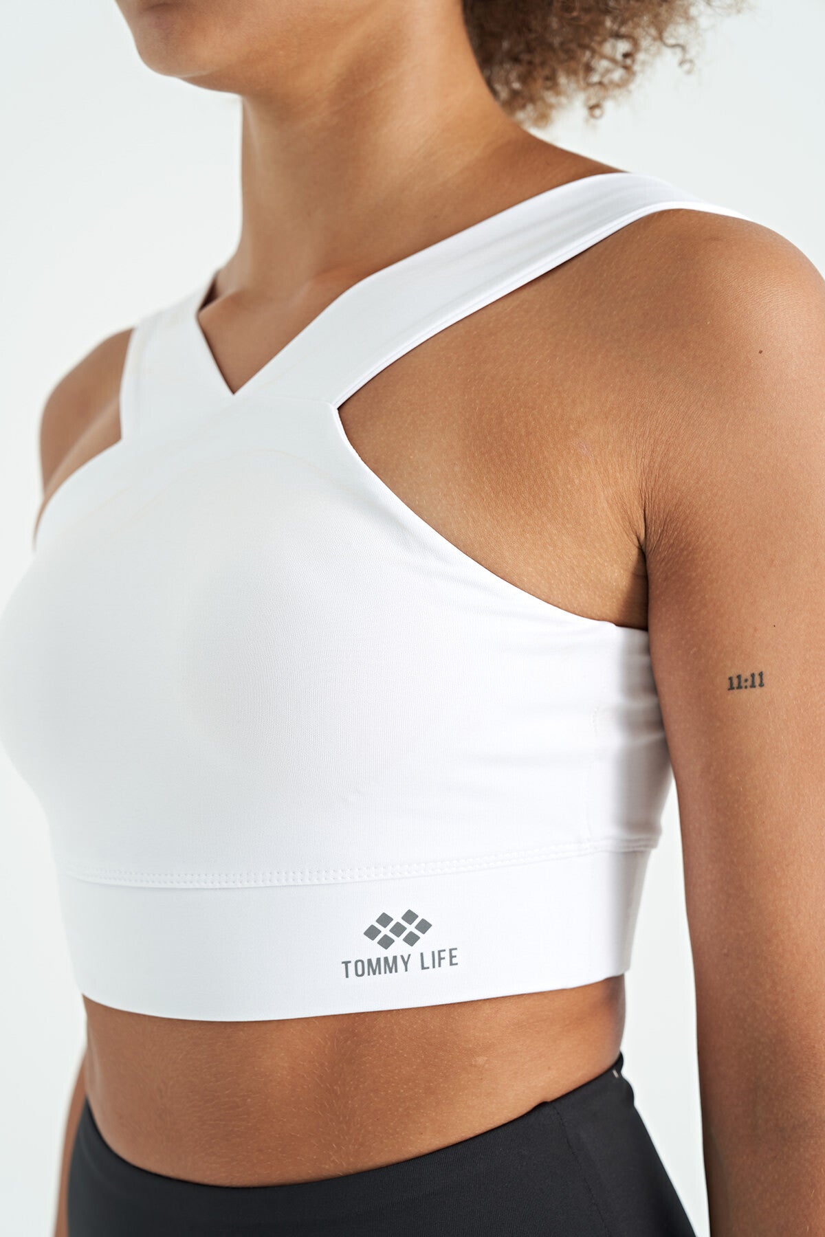 Image of Bustieră de damă din material Scuba, cu imprimeu logo alb și croială slim fit - 97259