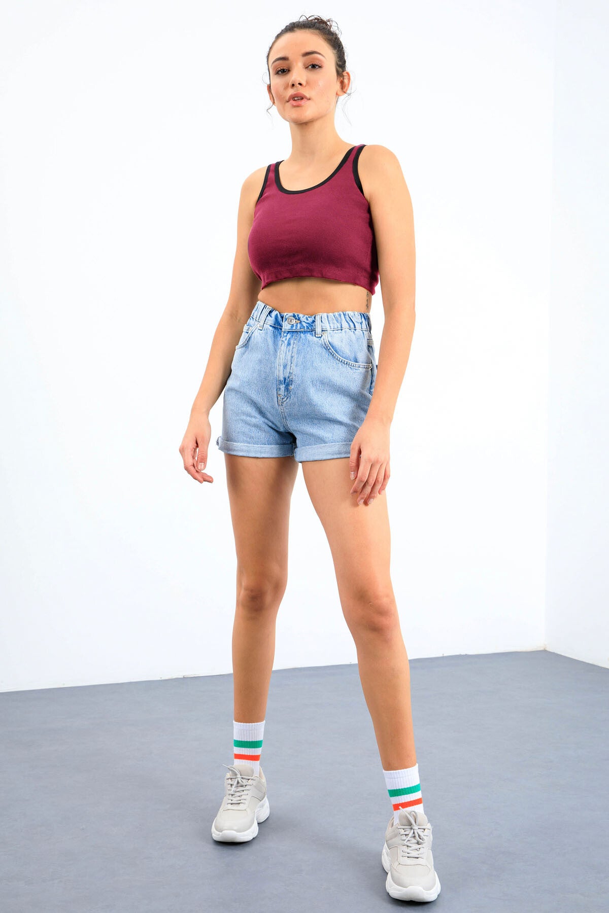 Image of Bordo Basic Sıfır Kol Dar Kalıp U Yaka Kadın Crop Top Atlet - 97162