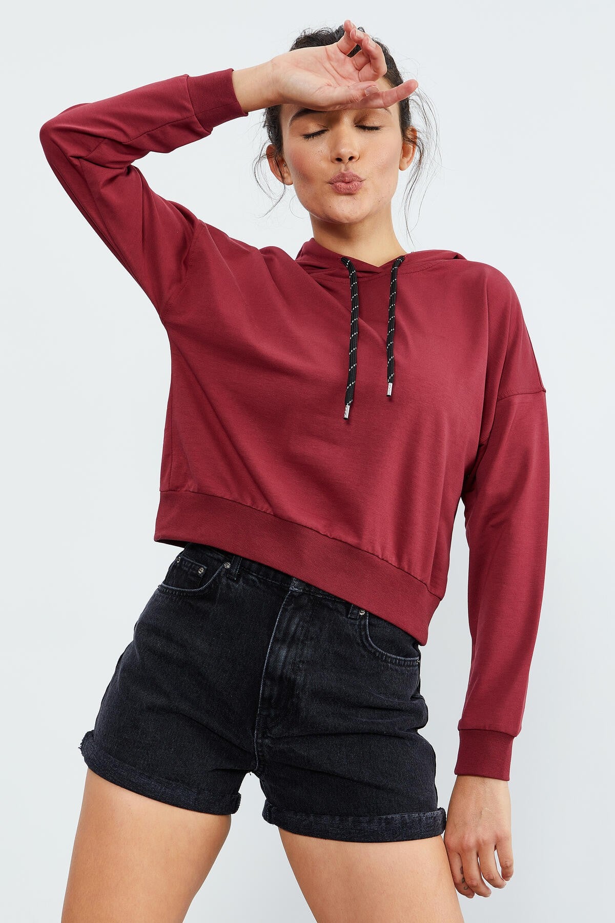 Image of Bordo Uzun Kol Rahat Form Kapüşonlu Kadın Sweatshirt - 97115