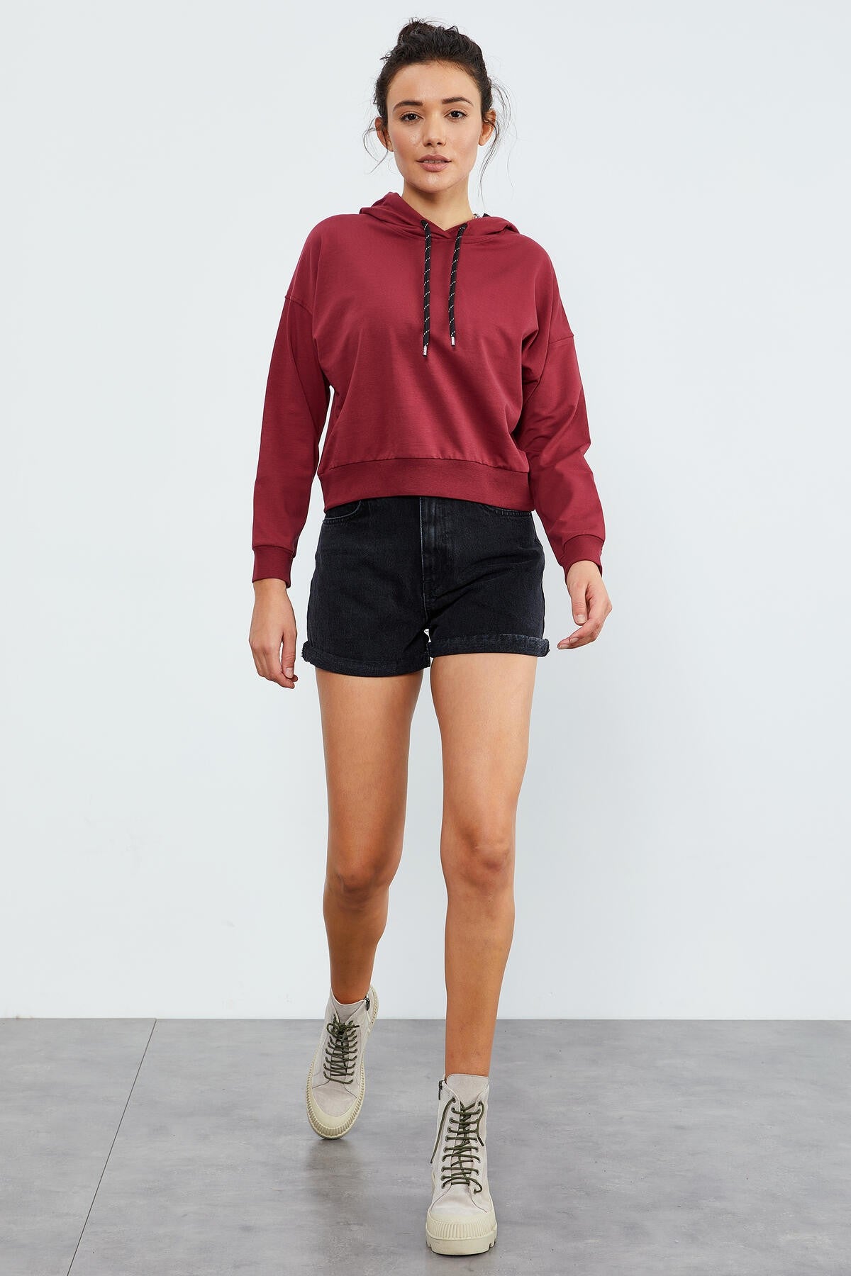 Image of Bordo Uzun Kol Rahat Form Kapüşonlu Kadın Sweatshirt - 97115
