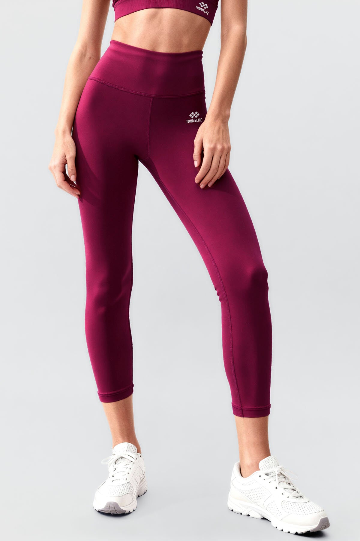 Image of Bordo Yüksek Bel Toparlayıcı Çapraz Sırt Detaylı Slim Fit Kadın Tayt Takım - 95283
