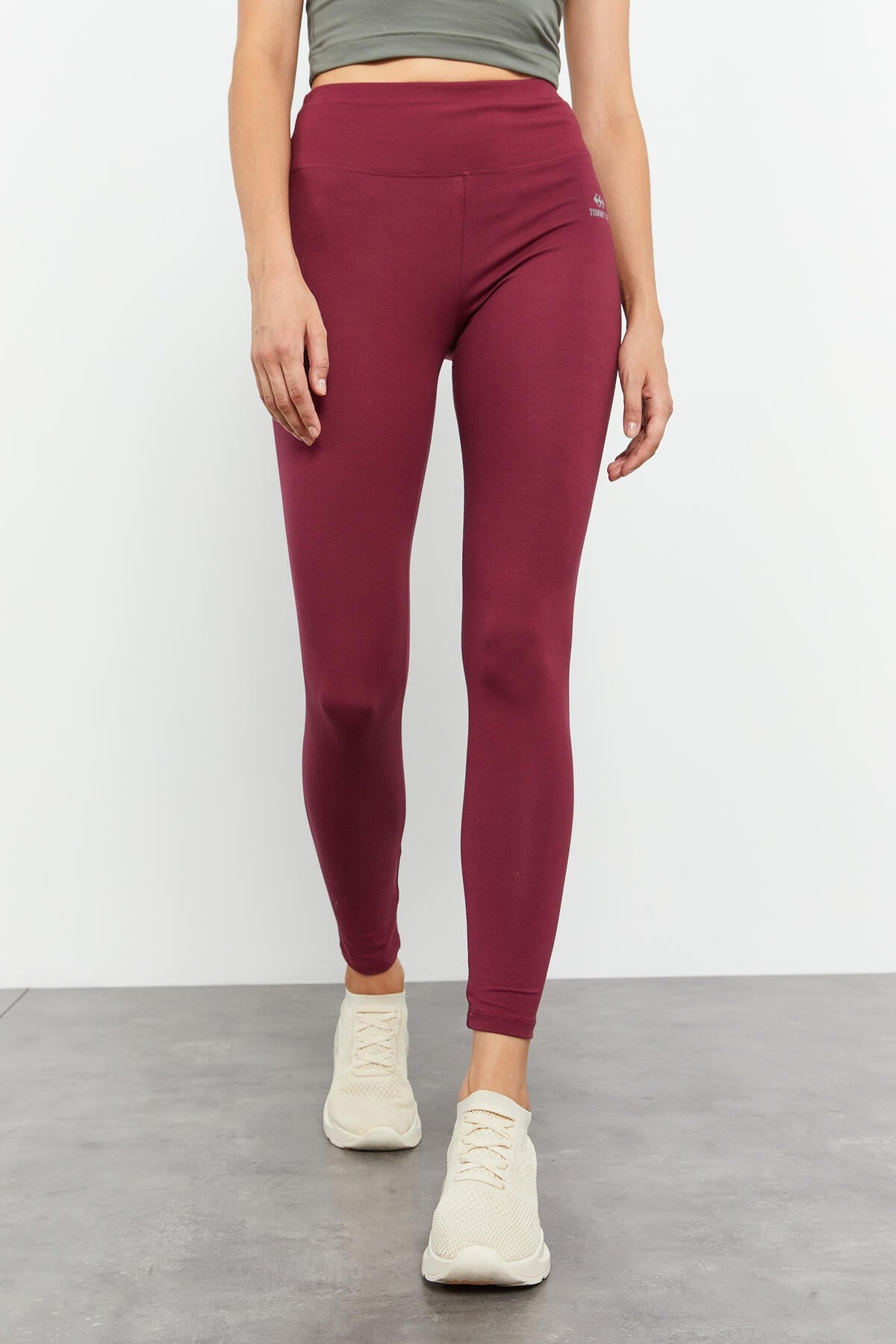 Image of Bordo Yüksek Bel Toparlayıcı Slim Fit Dar Paça Kadın Tayt - 94011