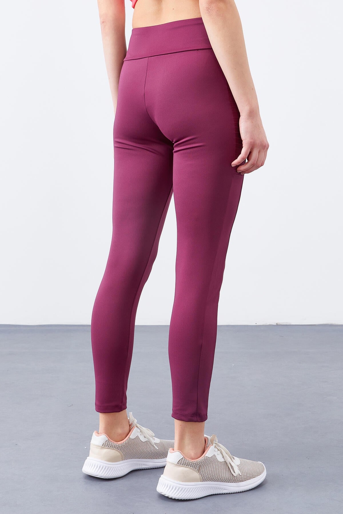 Image of Bordo Yüksek Bel Toparlayıcı Slim Fit Dar Paça Kadın Tayt  - 94568