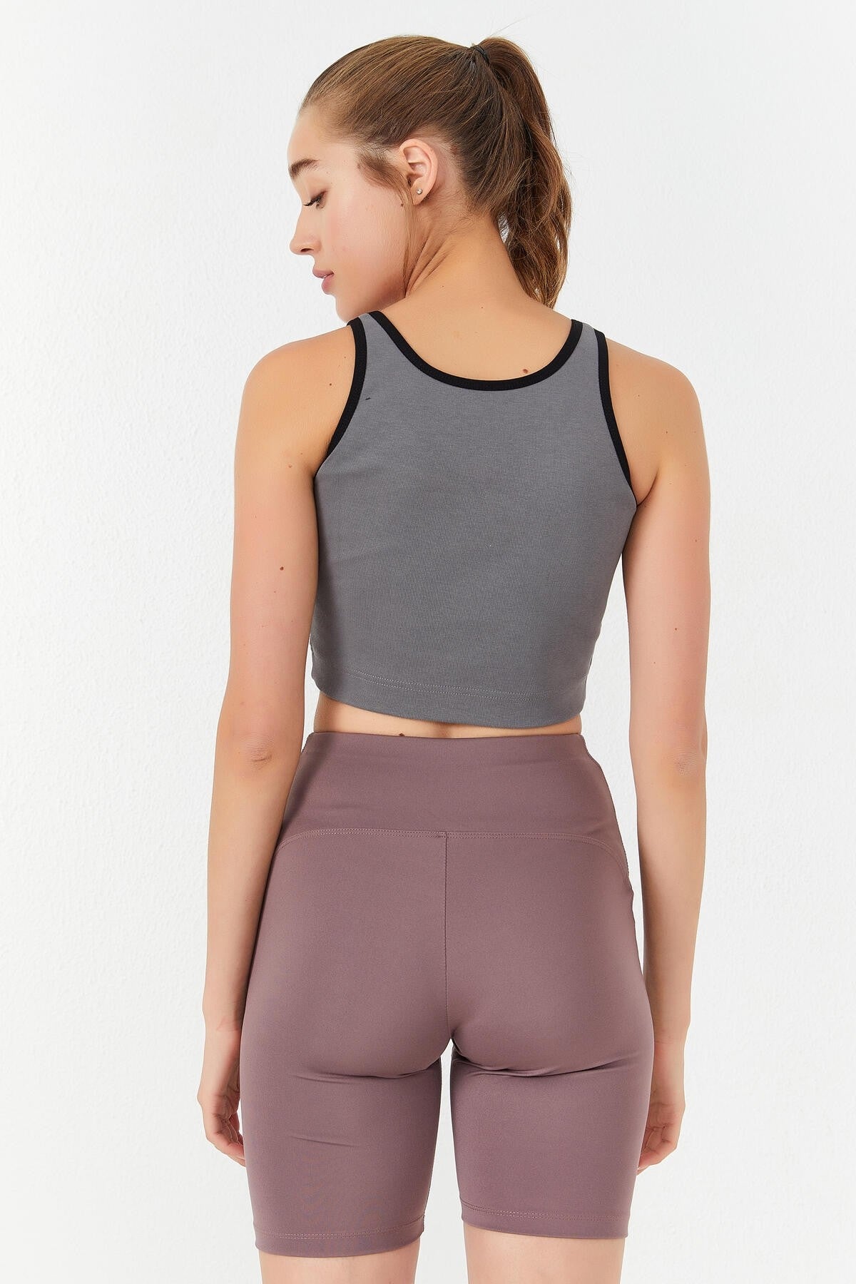 Image of Çağla Basic Sıfır Kol Dar Kalıp U Yaka Kadın Crop Top Atlet - 97162