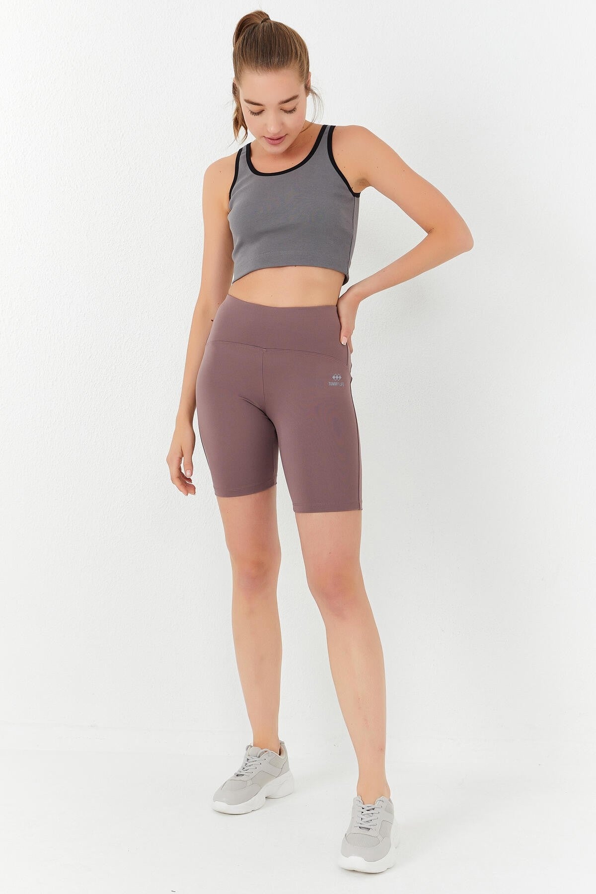 Image of Çağla Basic Sıfır Kol Dar Kalıp U Yaka Kadın Crop Top Atlet - 97162