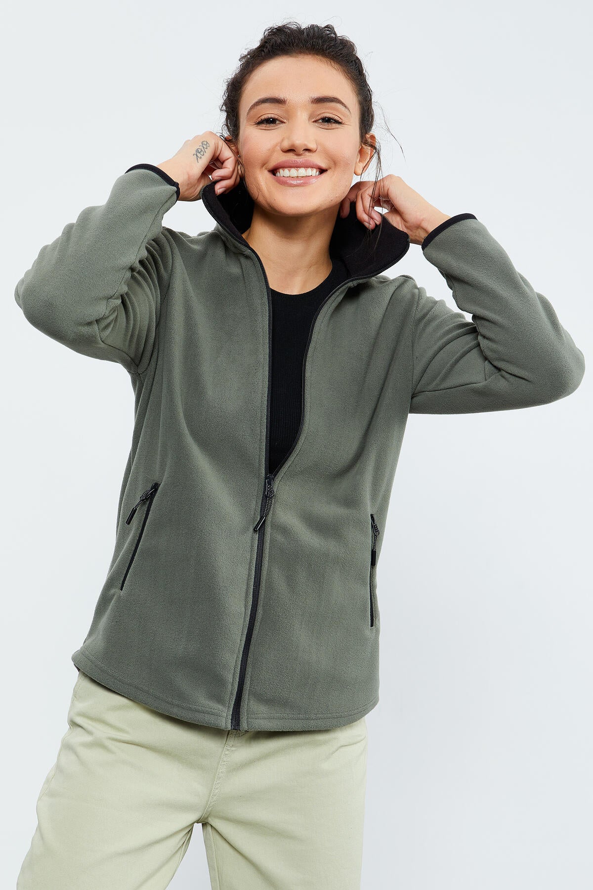 Image of Çağla Dik Yaka Fermuarlı Rahat Form Kadın Polar Sweatshirt - 97173