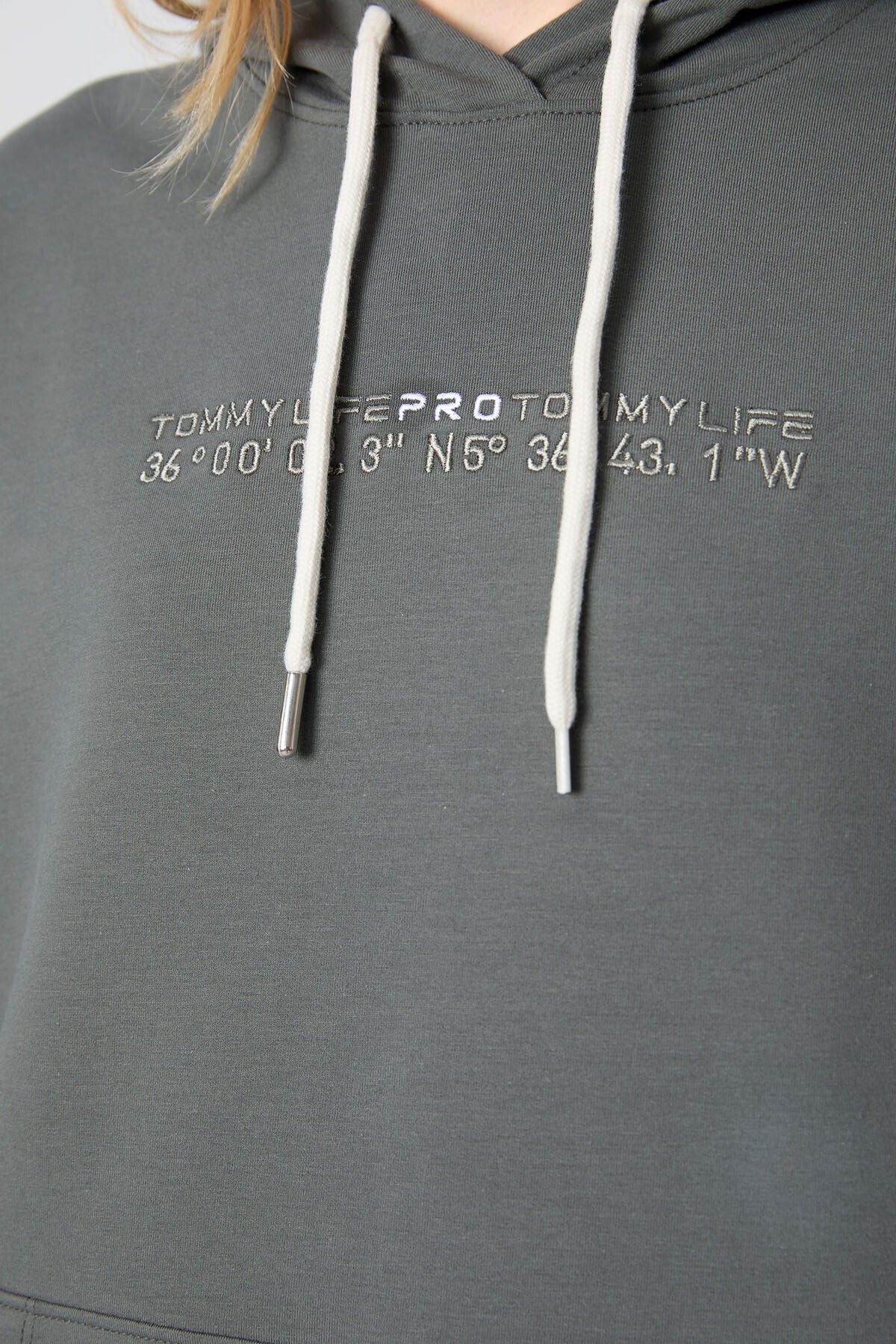 Image of Set trening pentru femei Çağla cu glugă, buzunar tip cangur, supradimensionat, tiv elastic - 95288