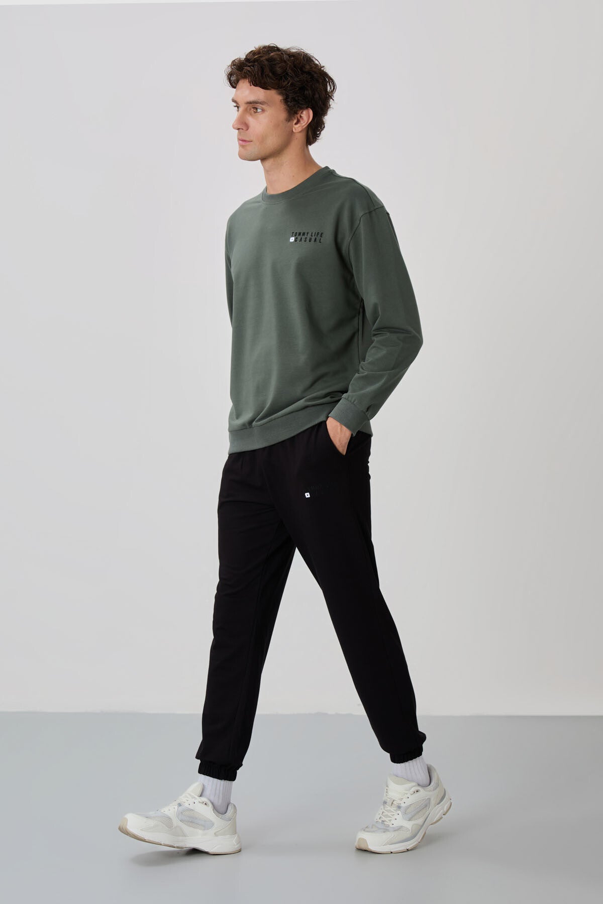 Image of Çağla - Siyah Casual O Yaka Lastik Paça Pamuklu Erkek Oversize Eşofman Takımı - 85120
